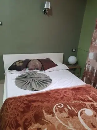 Tek Büyük Yataklı Oda, Ortak Banyo