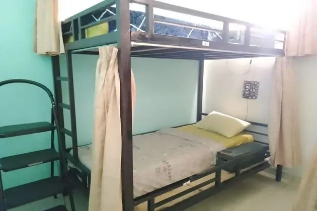 Ortak Ranzalı Oda, Sadece kadınlar için