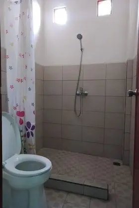 Ortak Ranzalı Oda, Sadece kadınlar için