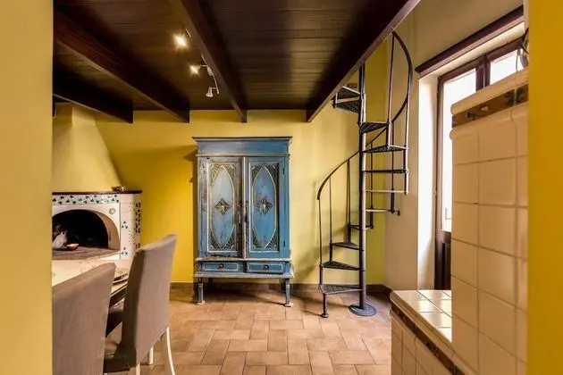 Apart Daire (Via di Monte Giordano 62)
