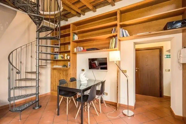 Çatı Katı (Loft), 1 Yatak Odası, Kule (Vicolo Savelli 2)