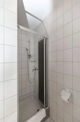 Basic Üç Kişilik Oda, Deniz Manzaralı