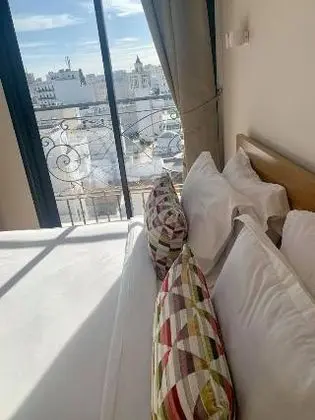 1 Çift Kişilik Veya 2 Tek Kişilik Yatak