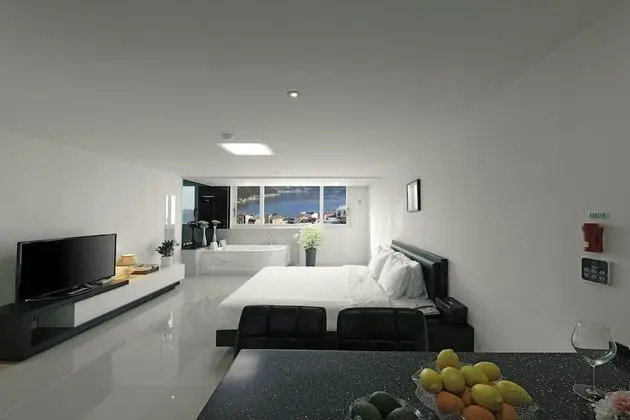 Deluxe Tek Büyük Yataklı Oda