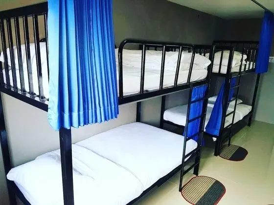 8-Bed Mixed Dormitory