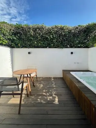 Luxury Tek Büyük Yataklı Oda