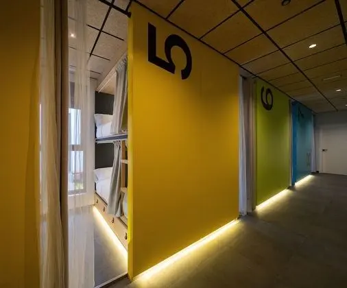 Ortak Ranzalı Oda, Karma Ranzalı Oda, Ortak Banyo (1 Bed in 28 Bed Room)