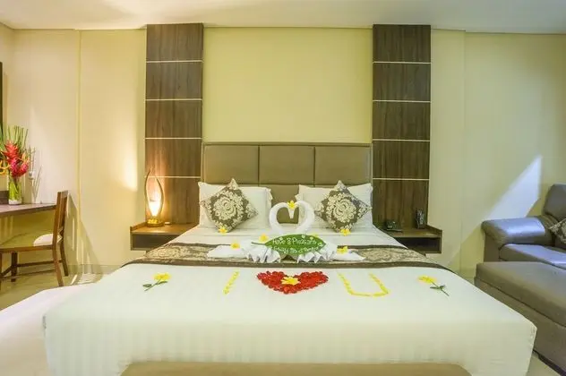 Deluxe Tek Büyük Yataklı Oda