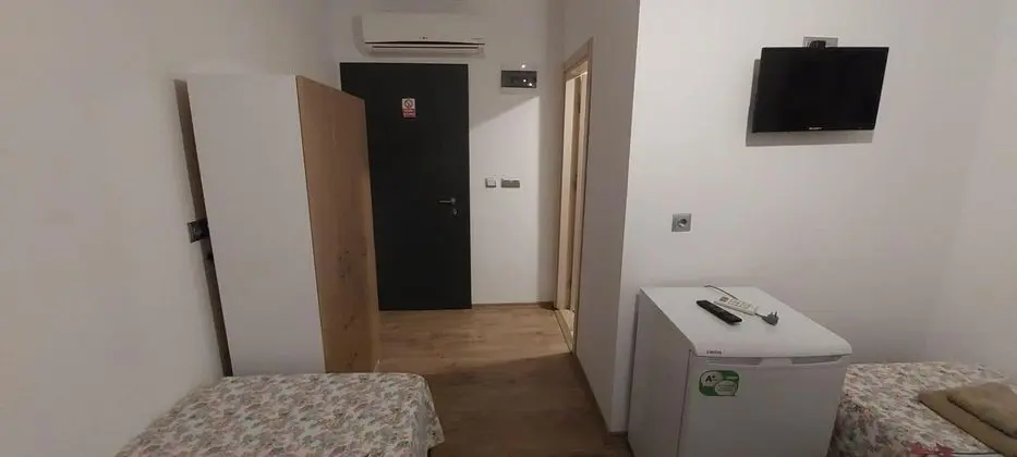 Twin Manzarasız İki Tek Kişilik Yataklı