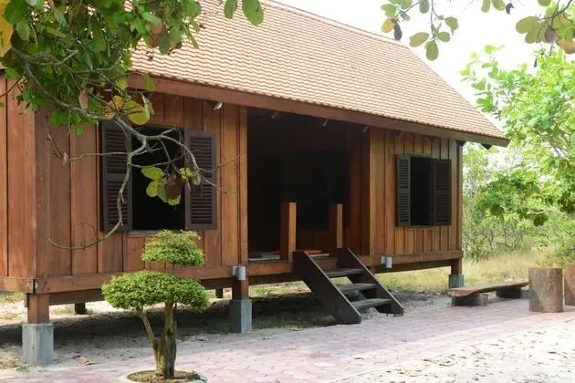 Bungalov, Göl Manzaralı (Wooden, no hot water)