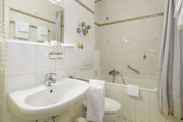 Comfort Tek Büyük Yataklı Oda, Nehir Manzaralı