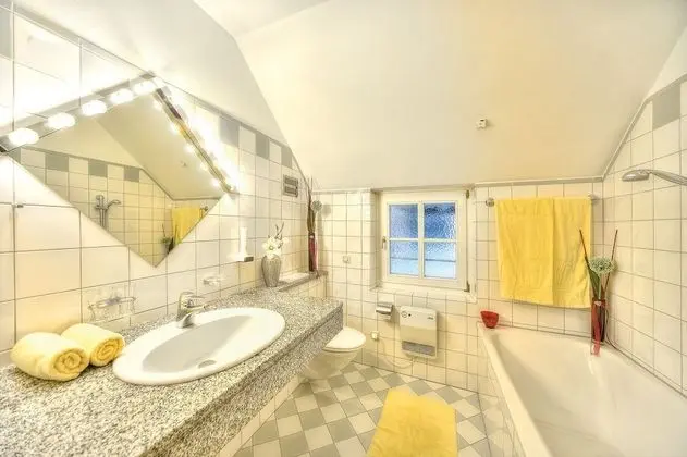 Üç Kişilik Oda, Balkon