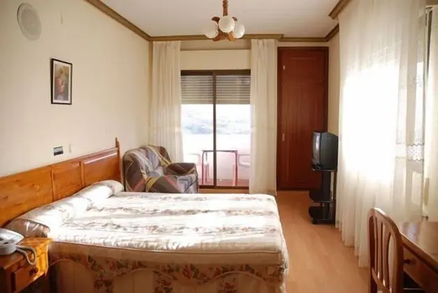 Tek Büyük Yataklı Oda