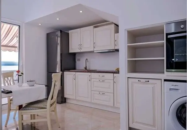 Apart Daire (Draga - 10 m from sea - A2(2+2))