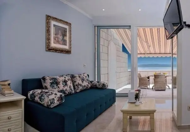 Apart Daire (Draga - 10 m from sea - A2(2+2))