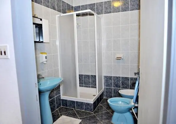 Apart Daire (Draga - 15 m from pebble beach - A2(4)
