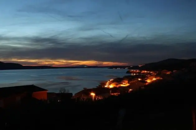 Apart Daire (Draga - 15 m from pebble beach - A2(4)
