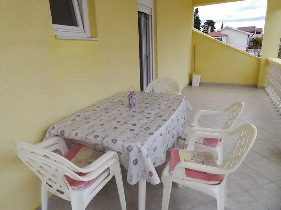 Apart Daire (Draga - big terrace apartment - A2(4+)