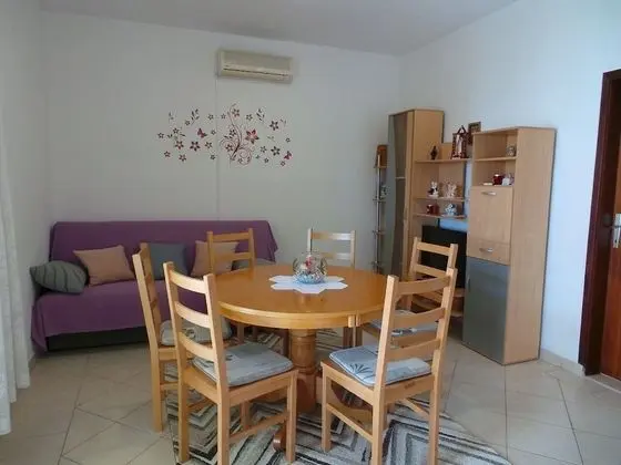 Apart Daire (Draga - big terrace apartment - A2(4+)