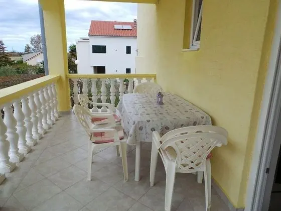 Apart Daire (Draga - big terrace apartment - A2(4+)