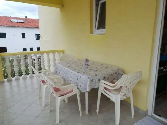 Apart Daire (Draga - big terrace apartment - A2(4+)