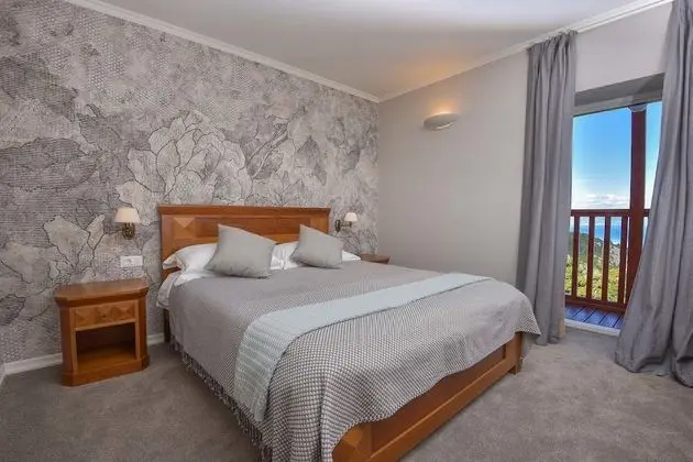 Tek Büyük Yataklı Oda, Balkon, Deniz Manzaralı