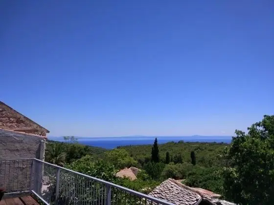 Ev (Draga - peaceful family house - H(4+2)