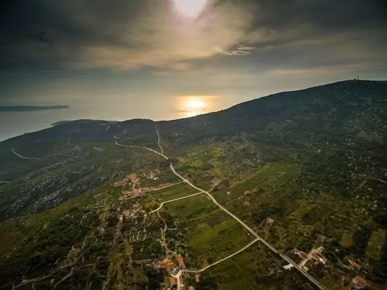 Ev (Draga - peaceful family house - H(4+2)