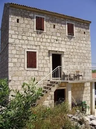 Ev (Draga - peaceful family house - H(4+2)