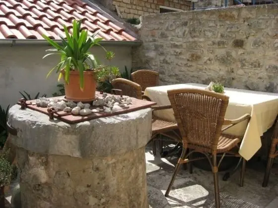 Stüdyo (Draga - traditional & in center - SA1)