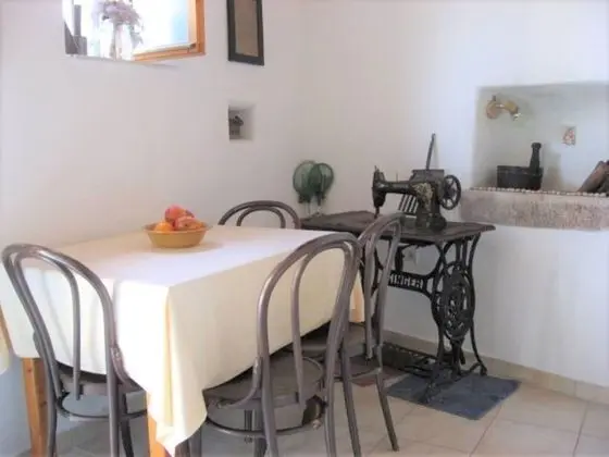 Stüdyo (Draga - traditional & in center - SA2)