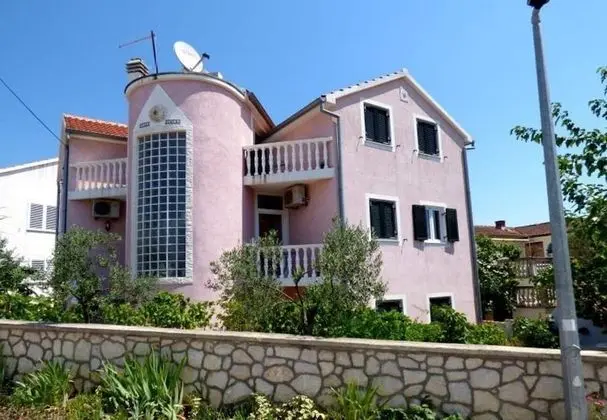 Apart Daire (Dragan  - close to the sea & center -)