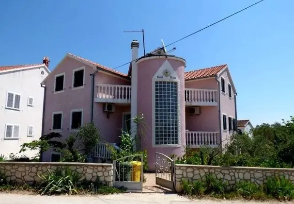 Apart Daire (Dragan  - close to the sea & center -)