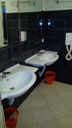 Basic Ortak Ranzalı Oda, Sadece kadınlar için, Ortak Banyo (1 bed in 8 bed dorm)