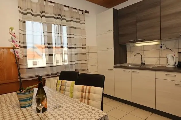 Apart Daire (Dragi - 250 m from the beach - A1(6))