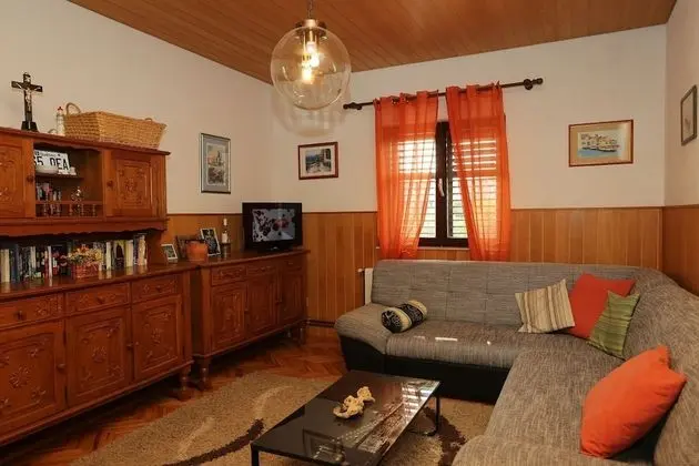 Apart Daire (Dragi - 250 m from the beach - A1(6))