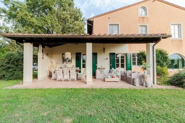 Villa