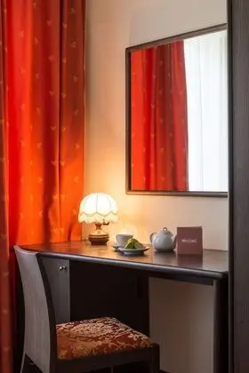 Economy Tek Büyük Yataklı Oda