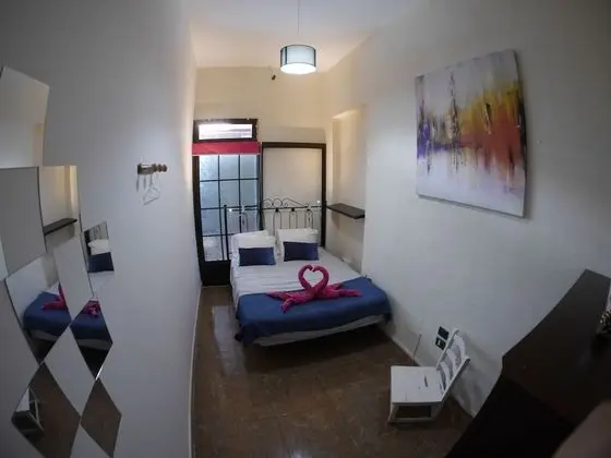 Tek Büyük Yataklı Oda, Ortak Banyo