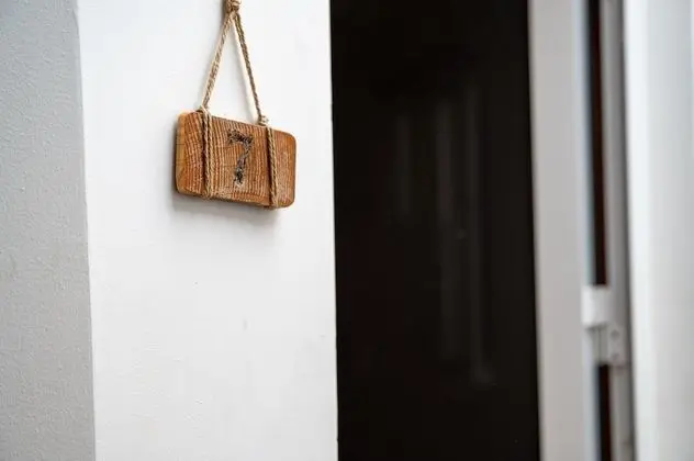 Tek Büyük Yataklı Oda, Ortak Banyo
