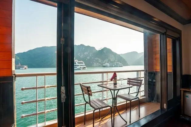 Deluxe Tek Büyük veya İki Ayrı Yataklı Oda, Balkon