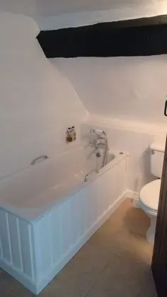 Standard Tek Büyük veya İki Ayrı Yataklı Oda, 1 Çift Kişilik veya 2 Tek Kişilik Yatak