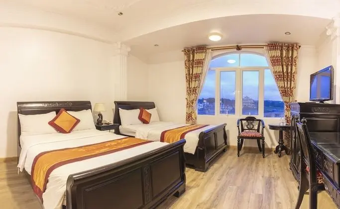 Deluxe Tek Büyük veya İki Ayrı Yataklı Oda, Şehir Manzaralı