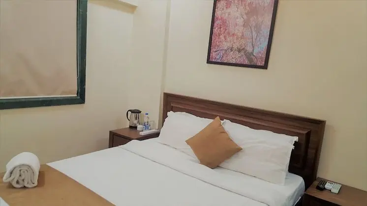 Deluxe Tek Büyük Yataklı Oda, 1 Çift Kişilik Yatak, Sigara İçilebilir, Şehir Manzaralı