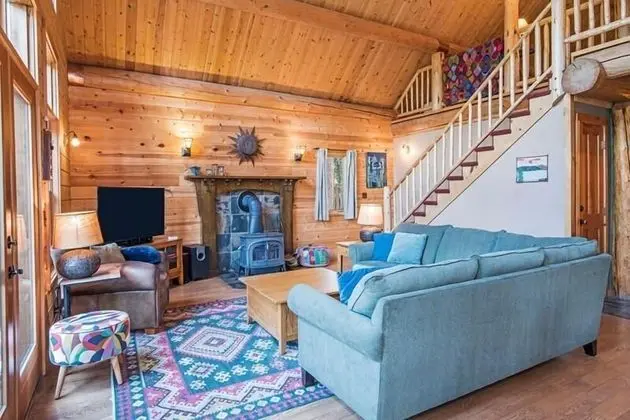 Ev, Birden Çok Yatak (Dragonfly Cabin)