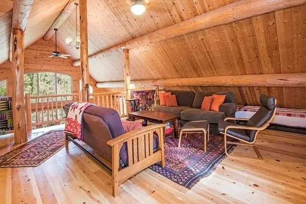 Ev, Birden Çok Yatak (Dragonfly Cabin)
