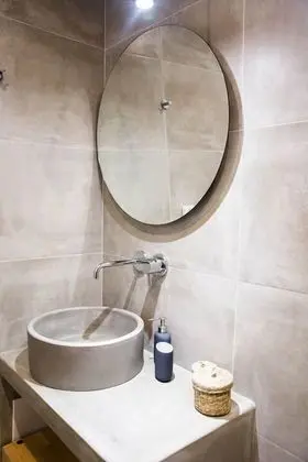 Stüdyo, Bahçe Manzaralı