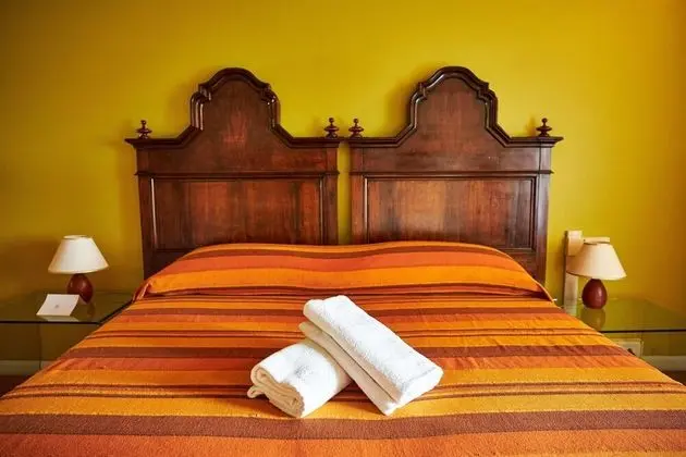 Tek Büyük Yataklı Oda, Ek Bina