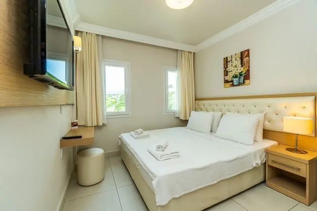 https://images.etstur.com/imgproxy/resize/2560x1440/files/images/hotelImages/etsrooms/516646/Dragut_Point_North_Hotel_20241115174155_0.jpg