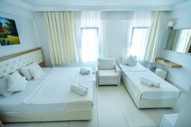 https://images.etstur.com/imgproxy/resize/2560x1440/files/images/hotelImages/etsrooms/516646/Dragut_Point_North_Hotel_20241115174155_8.JPG